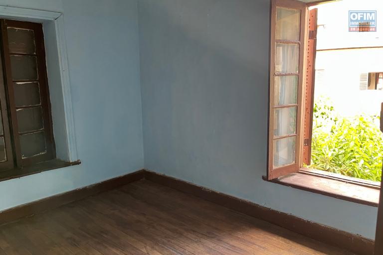 Une maison traditionnelle F4 à Isoraka