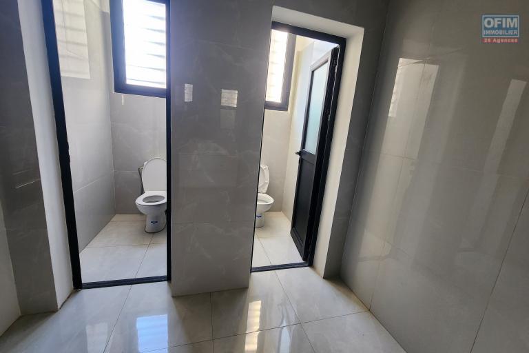 A LOUER - LOCAL NEUF DE STANDING - 230m2 - ANDRANOMENA/AMBOHIBAO