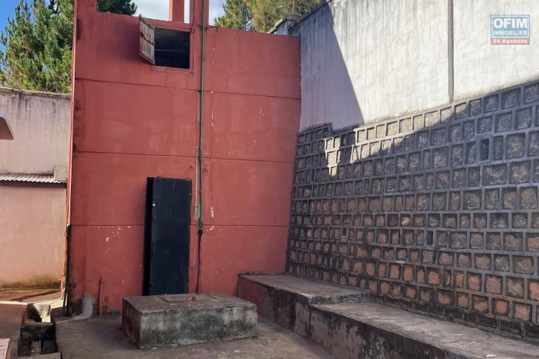 Vente d'une ville F6 à étage à Lazaina Avaradrano
