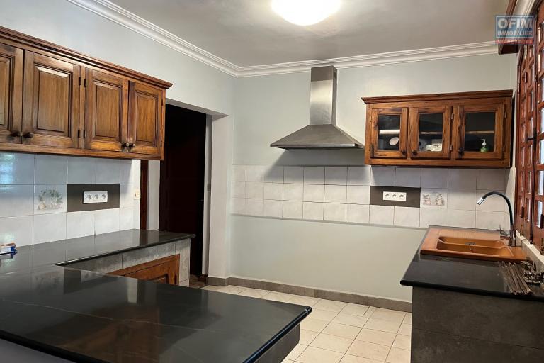 Une villa basse F4 dans une petite résidence à Ilafy