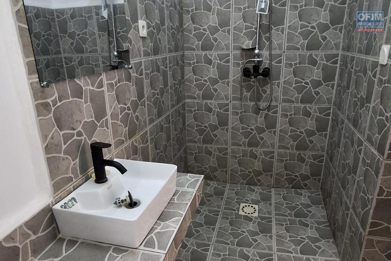OFIM immobilier offre en location une villa F4 sur Ambatobe à 5min du lycée français