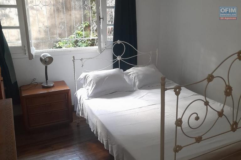 Un appartement T3 semi meublé à Amparibe