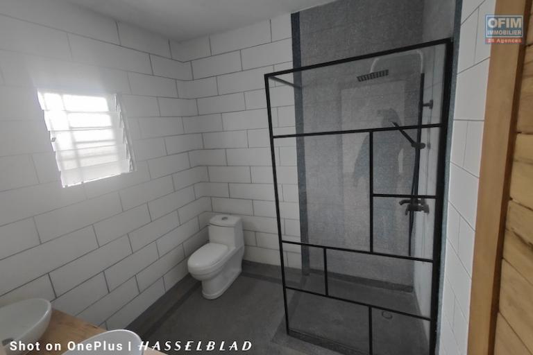 A vendre maison F4 sur terrain de 450M2 de terrain. Contact Mr Jacky 0340244304