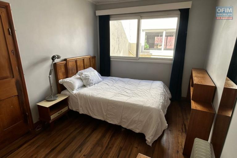 Un appartement T3 meublé à Amparibe