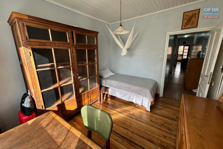 Un appartement T3 meublé à Amparibe