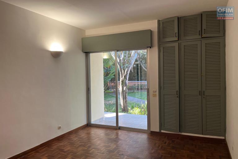 Une villa F5 dans la r&eacute;sidence bonnet &agrave; Ivandry ( CONTACT LALAINA )