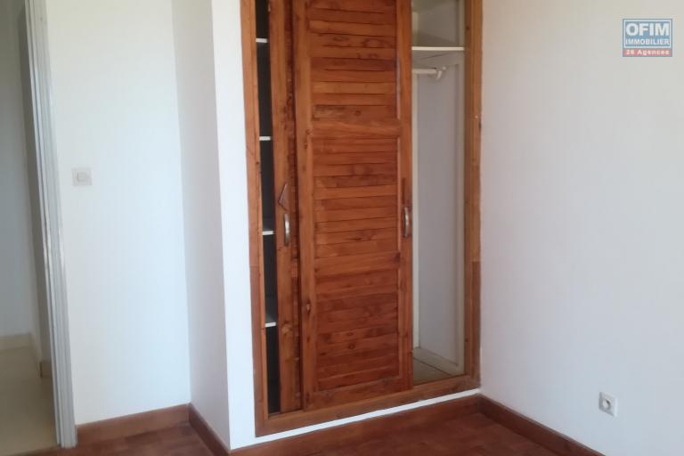 Un appartement T4 sécurisé à Ampandrianomby