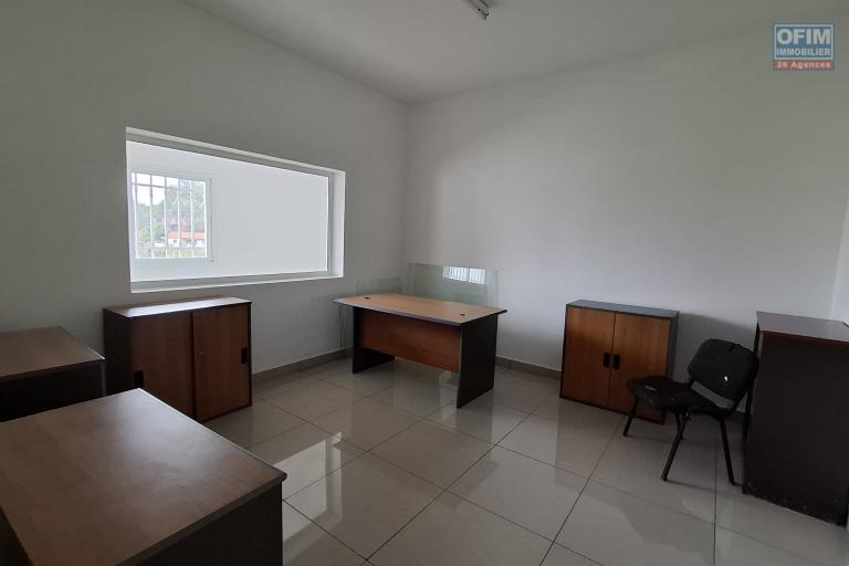 OFIM immobilier offre ne location deux bureaux de 150,80m2 sur ambolokandrina.