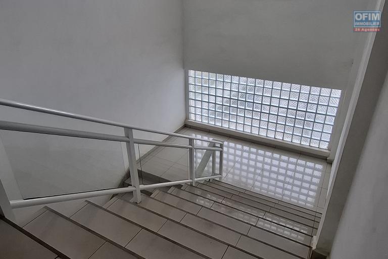 OFIM Immobilier offre en location deux bureaux de 105,25m2 sur ambolokandrina.