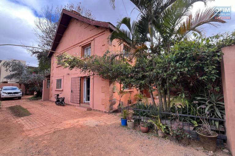 Une villa F5 meublée à 10mn à pied du Lycée Français à Ambatobe