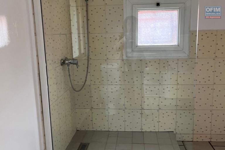 Une villa F5 meublée à 10mn à pied du Lycée Français à Ambatobe