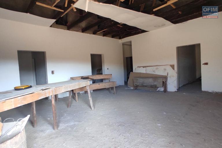 A VENDRE une propriété de 1 420m2 à Betsizaraina