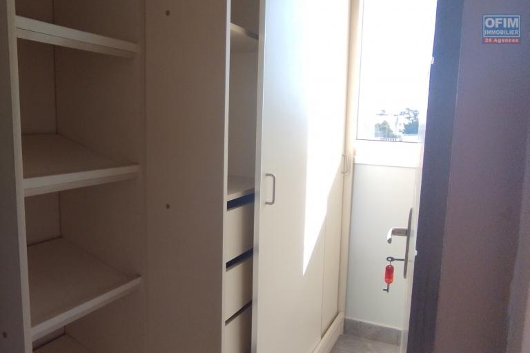 A louer, appartement T3, proche des commodités sur Analamahitsy-Antananarivo