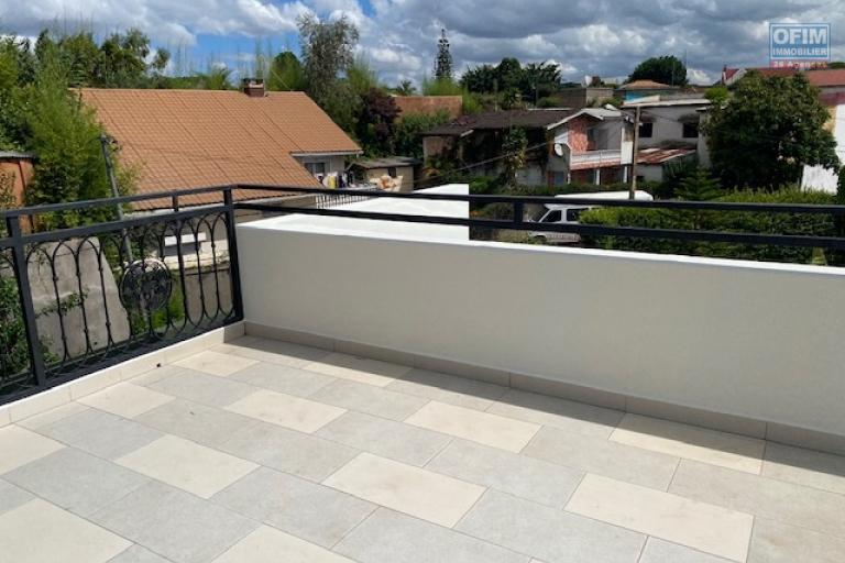Une villa F7 avec piscine à Ivandry