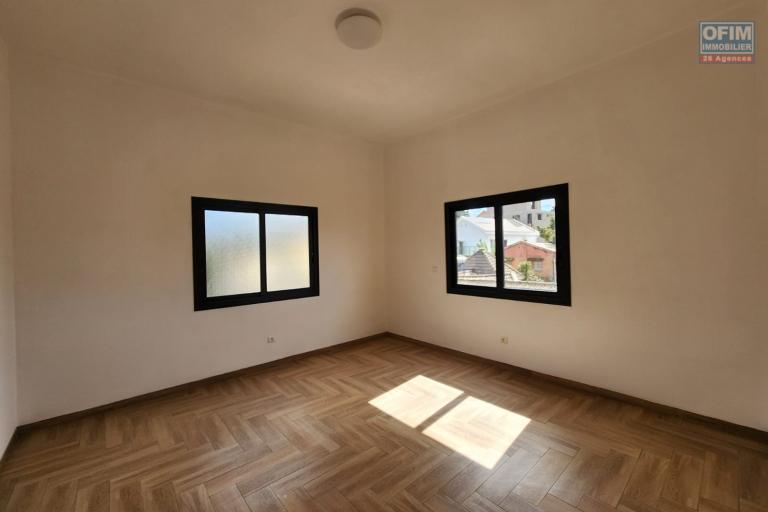 &Agrave; LOUER - APPARTEMENT T4 STANDING NEUF - ANDRANOMENA - Contact