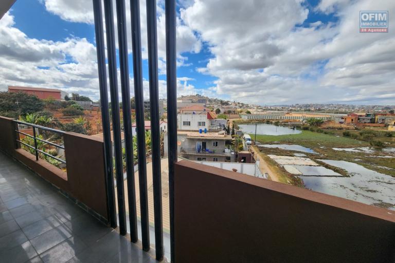 &Agrave; LOUER - APPARTEMENT T4 STANDING NEUF - ANDRANOMENA - Contact