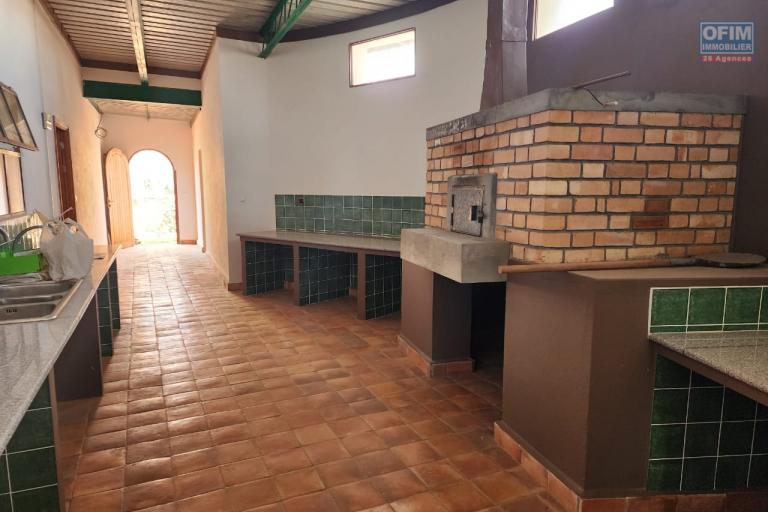 &Agrave; VENDRE - Site h&ocirc;teli&egrave;re strat&eacute;gique &agrave; Mandrosoa Ivato (&agrave; 5 mn de l&rsquo;a&eacute;roport) - contact