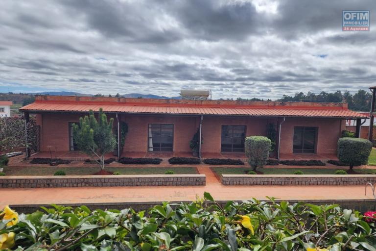 &Agrave; VENDRE - Site h&ocirc;teli&egrave;re strat&eacute;gique &agrave; Mandrosoa Ivato (&agrave; 5 mn de l&rsquo;a&eacute;roport) - contact