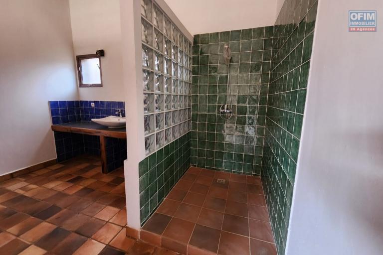 &Agrave; VENDRE - Site h&ocirc;teli&egrave;re strat&eacute;gique &agrave; Mandrosoa Ivato (&agrave; 5 mn de l&rsquo;a&eacute;roport) - contact