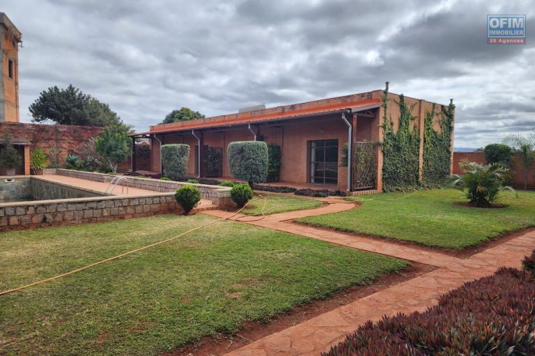 &Agrave; VENDRE - Site h&ocirc;teli&egrave;re strat&eacute;gique &agrave; Mandrosoa Ivato (&agrave; 5 mn de l&rsquo;a&eacute;roport) - contact