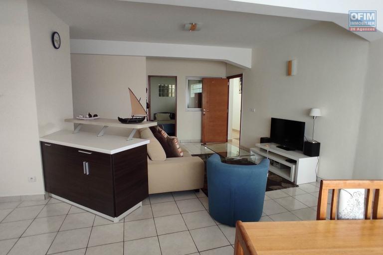A LOUER un appartement T4 meublé et équipé dans un immeuble sécurisé à 5mn d'ivandry et 7mn d'Ambatobe