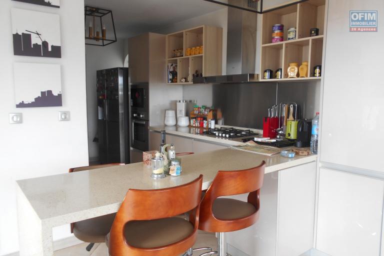 Un grand appartement T4 meublé à Ivandry ( CONTACT LALAINA 0340858376 )