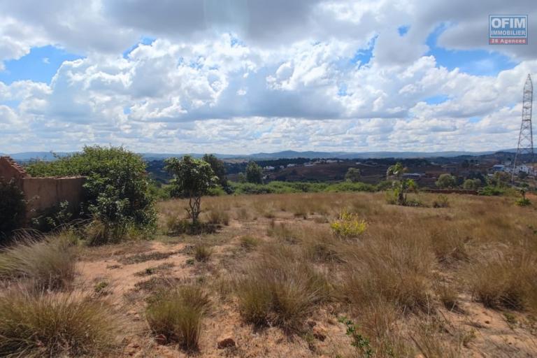 A vendre, terrain 1500 m2 sur Ilafy &agrave; 10 min d'Ambatobe (CONTACT FELANA)