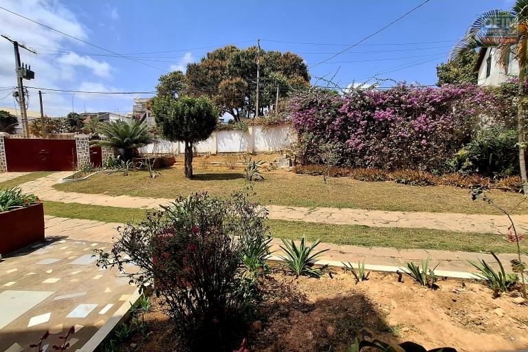 Villa F6 en location sur Ivato Ambohijanahary &agrave; 10min de l'a&eacute;roport.Contactez le