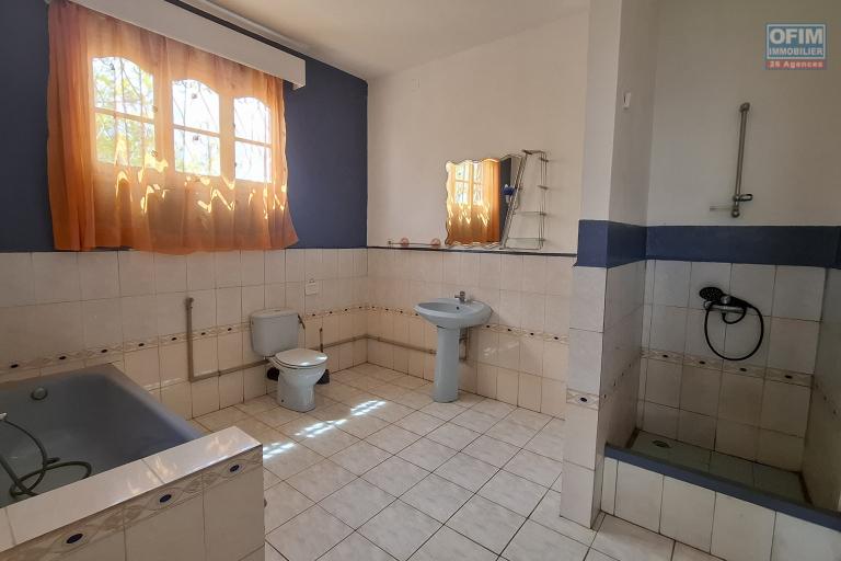 Villa F6 en location sur Ivato Ambohijanahary &agrave; 10min de l'a&eacute;roport.Contactez le