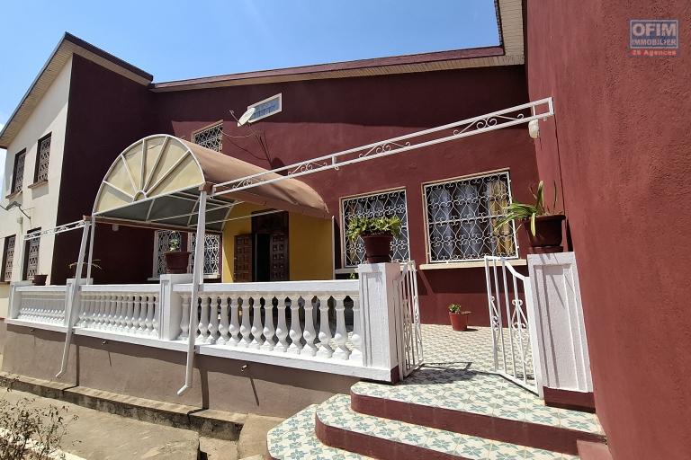 Villa F6 en location sur Ivato Ambohijanahary à 10min de l'aéroport.Contactez le 034 98 671 11