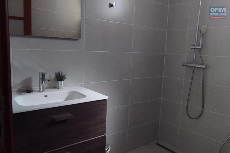 A louer, spacieuse villa meublée de haut standing F5+ dans une résidence sécurisée H24/7 sur Androhibe- Antananarivo (CONTACT FELANA)