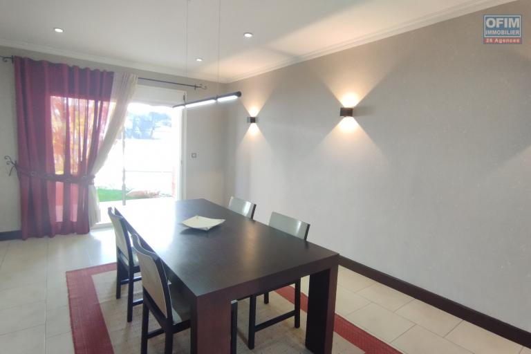 A louer, spacieuse villa meublée de haut standing F5+ dans une résidence sécurisée H24/7 sur Androhibe- Antananarivo (CONTACT FELANA)