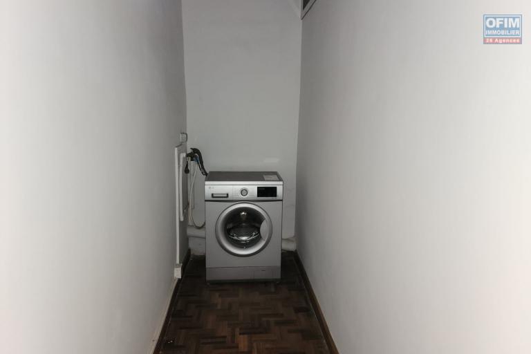 &Agrave; LOUER - villa &agrave; &eacute;tage F5 avec piscine &agrave; Ankadindravola Ivato. Contact Mr Jacky 034 02 443 04. LOUER