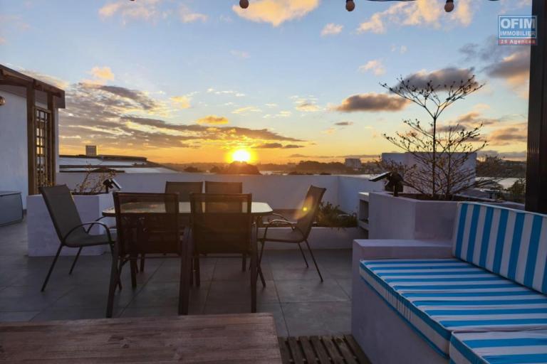 Un appartement T4 meublé avec terrasse sécurisé à Amboditsiry (CONTACT LALAINA 0340858376)