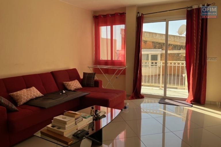 Un appartement T2 meubl&eacute; &agrave; Amparibe ( CONTACT LALAINA)