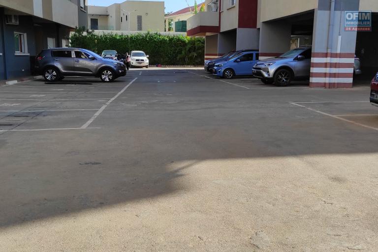 A LOUER Appartement T4meublé à Ambatobe Contact Francia 034 02 218 69