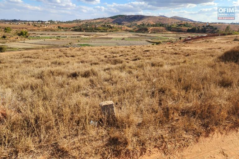 Terrain viabilis&eacute; de 14 825 m2 &agrave; vendre - Manakambahiny Anosiala moins de 5 mn de la route nationale N4, contact Mr Jacky