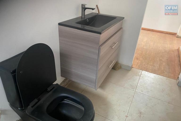 A vendre maison F5 en cours de finition sur Ambatobe (CONTACT FELANA)