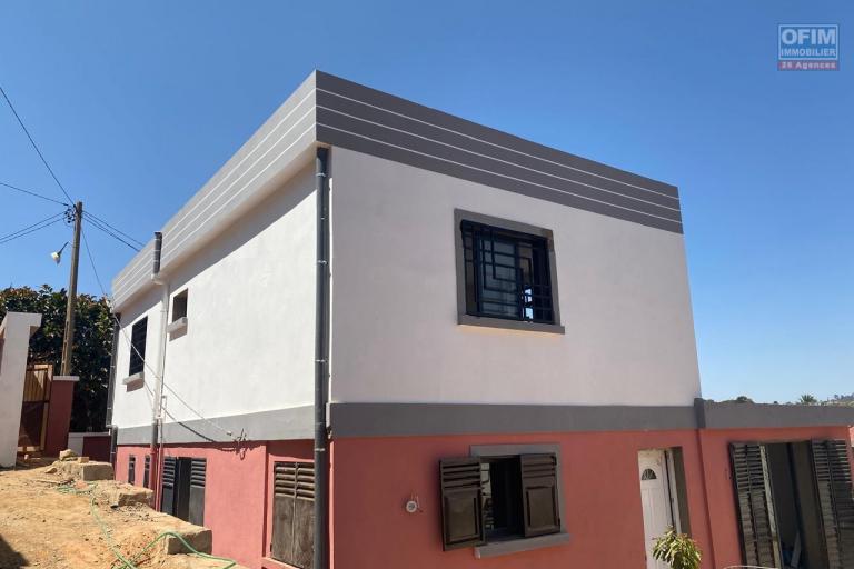 A vendre maison F5 en cours de finition sur Ambatobe (CONTACT FELANA)