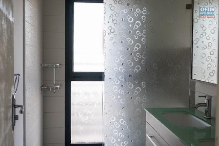 Un appartement T3 à 500m de la station Jovena à Ivandry