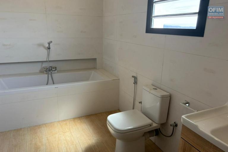 Un appartement T5 s&eacute;curis&eacute; &agrave; Mahatony Ivandry ( CONTACT LALAINA )