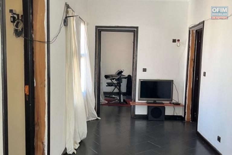 Une villa F5 à étage à Talatamaty