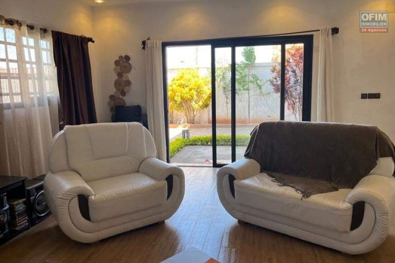 Une villa F5 à étage à Talatamaty