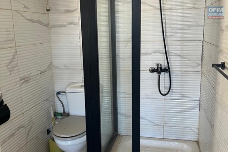 Un appartement T4 à Behoririka ( CONTACT LALAINA 034 08 583 76)
