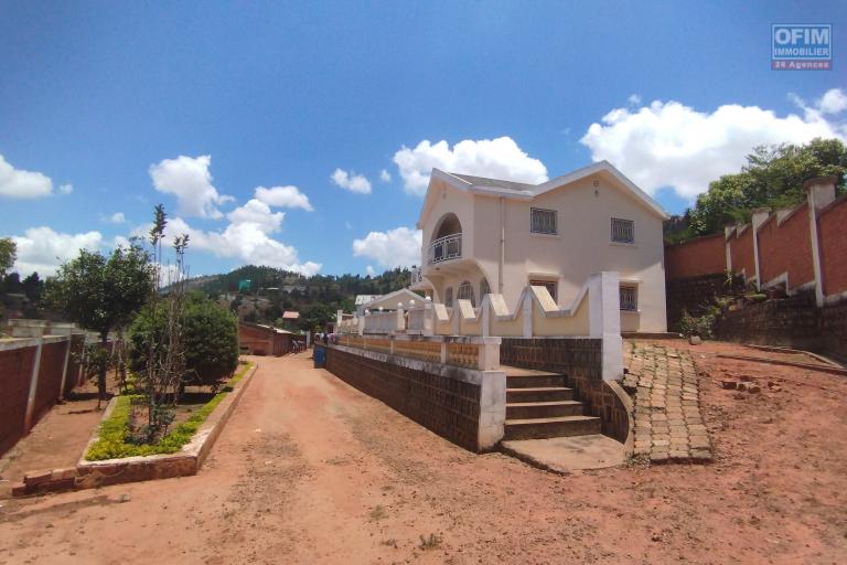 A vendre, une propriété de 1588 m2 sur Anjomakely