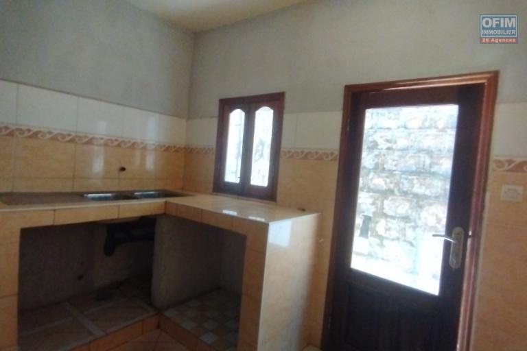 A vendre, une propriété de 1588 m2 sur Anjomakely