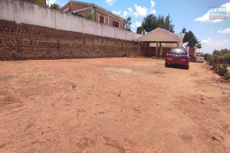 A vendre, une propriété de 1588 m2 sur Anjomakely
