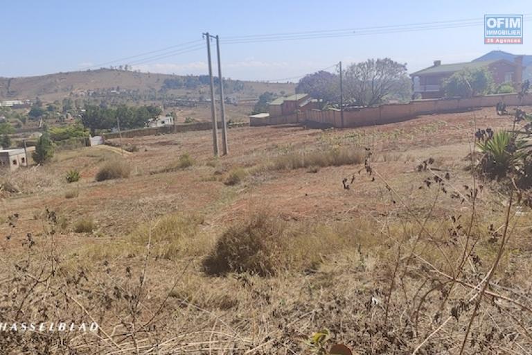 A vendre terrain 12440 M2 à Andakana ambohidratrimo à proximité immédiate de la route nationale N°4 (RN4)