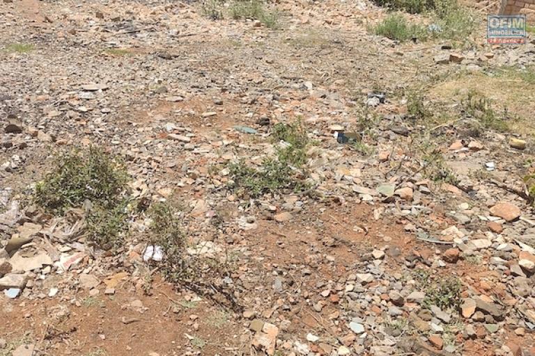 RARE A vendre terrain de 2143 M2 Bord de la boulevard d'europe contact 0340244301