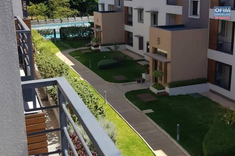 A LOUER  appartement meublé de type T3 à analamhitsy Farango 034 02 218 69 Francia